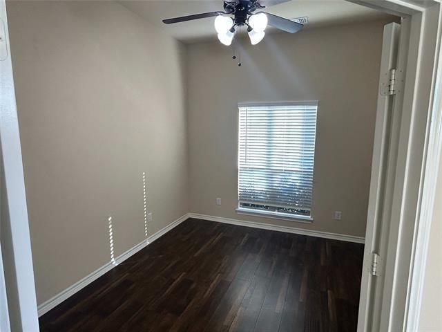 Building Photo - 1905 Sunflower Dr