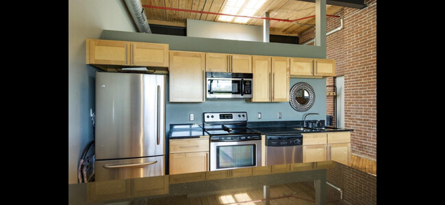 Kitchen - 1350 Rosa L Parks Blvd