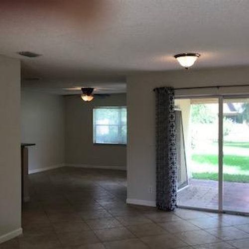 Building Photo - 11942 Donlin Dr