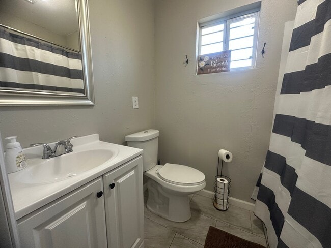 Foto del edificio - 3 Bedroom Duplex