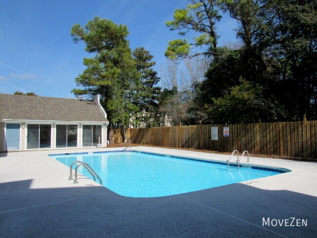 Building Photo - 729 Bragg Dr C Wilmington NC 28412 Central...