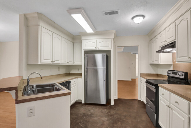 Building Photo - Beautiful Home for Lease!