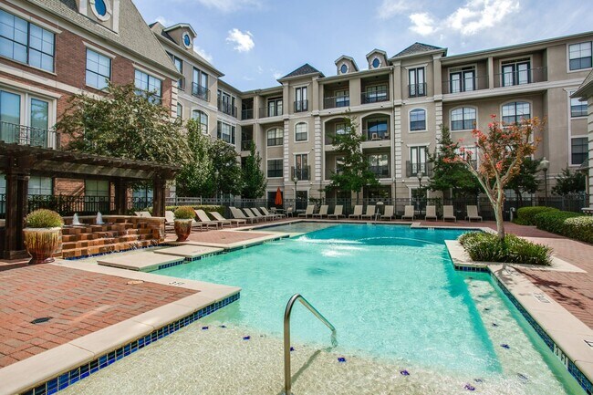 Foto del edificio - Renaissance at Preston Hollow