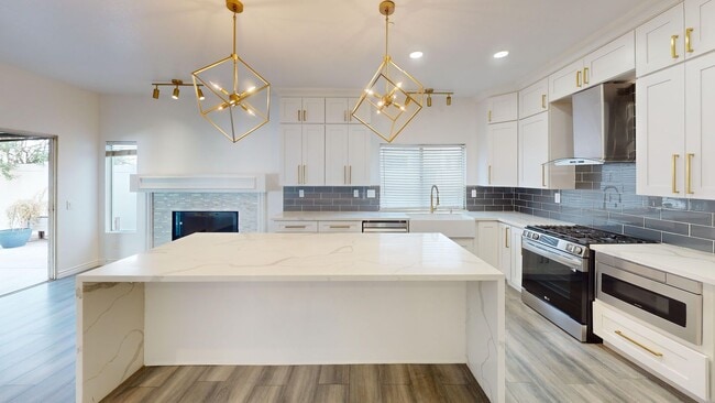 Building Photo - Stunning Cul-de-Sac 3/2.5 two story Rental Home in North Fontana's Village of Heritage!