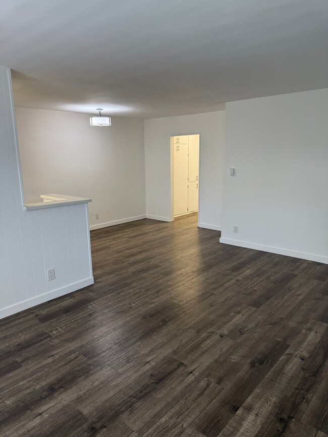 Photo - 310 S Sherbourne Dr (Los Angeles, CA) Apartment