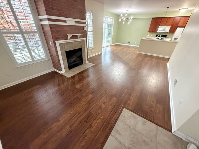 Building Photo - 1160 Alameda Blvd