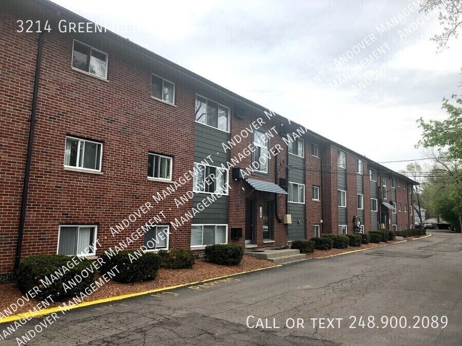 Primary Photo - 3214 Greenfield Rd