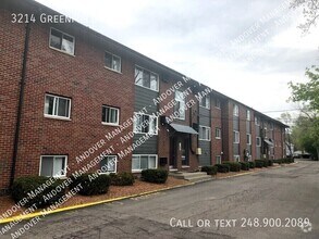Building Photo - 3214 Greenfield Rd