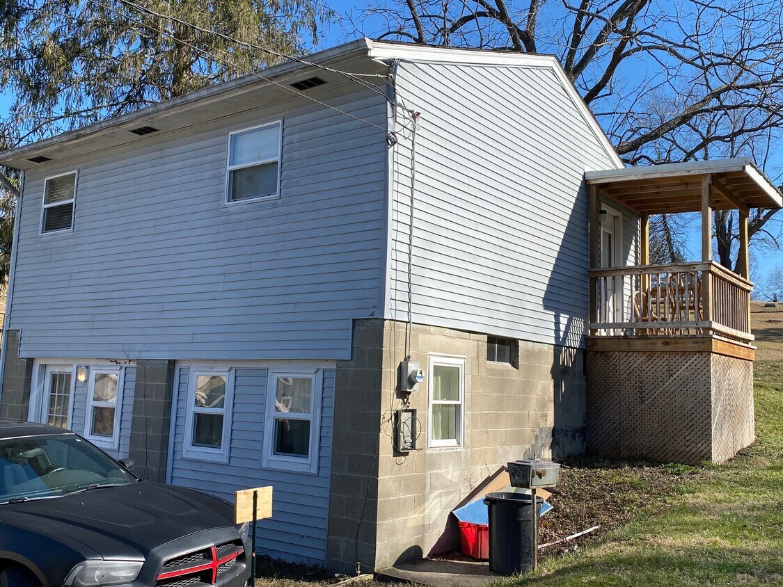 Primary Photo - 10 Walker St