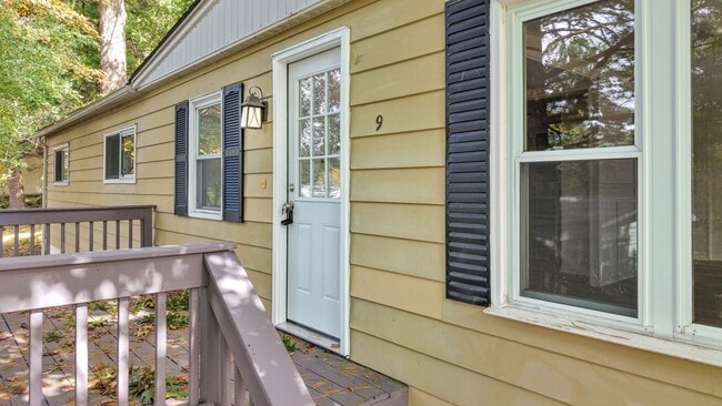 Building Photo - 3 bedroom (Entire House) in the Solitude Village section of High Bridge