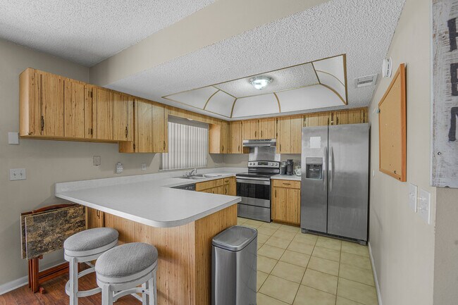 Foto del edificio - 784 E Fairbairn Dr