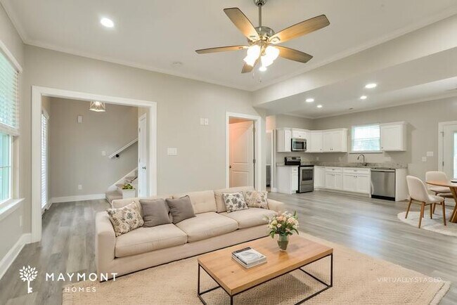 Foto del edificio - 503 E Cloninger St