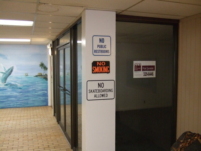 Foto del edificio - Kona Plaza