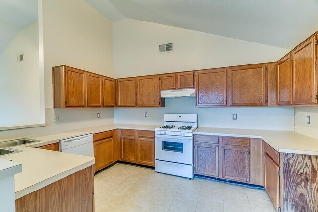 Building Photo - 1431 Stevenage Ln