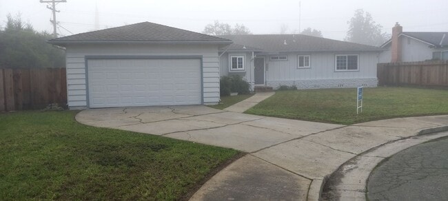 Updated 3 Bedroom Home in North Merced – Cul de Sac Location & Large Lot - Updated 3 Bedroom Home in North Merced – Cul de Sac Location & Large Lot