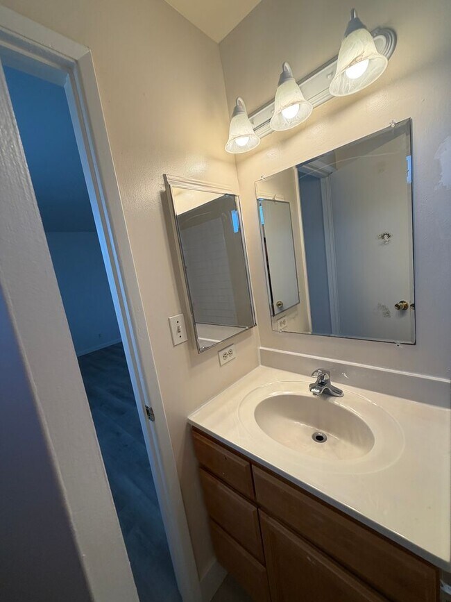 Foto del edificio - 2712-2716 Adeline St, Unit A and B