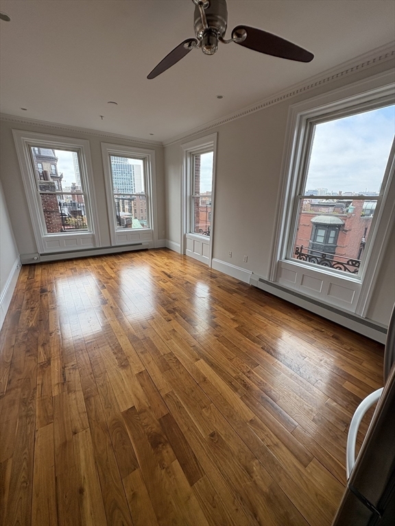 Foto principal - 483 Beacon St