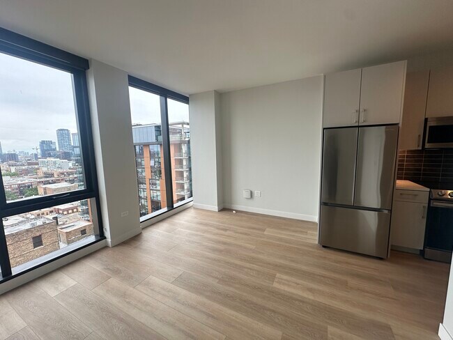 Foto del edificio - 924 W Van Buren St
