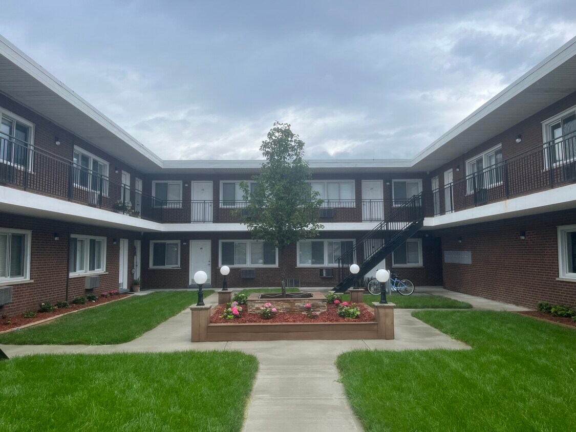 7834 95th St Unit 2K, Hickory Hills, IL 60457 Condo for Rent in