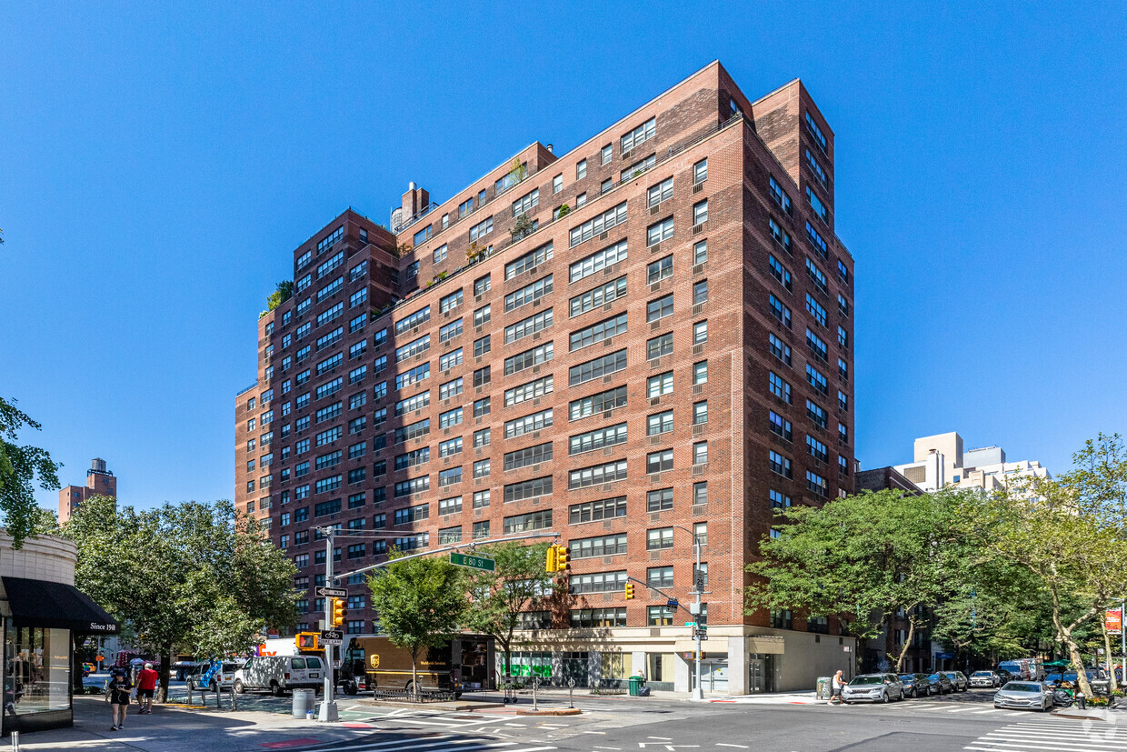 Primary Photo - 1523-1535 Second Ave