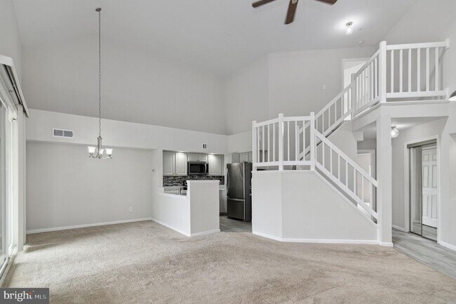 Building Photo - 6954 Ellingham Cir