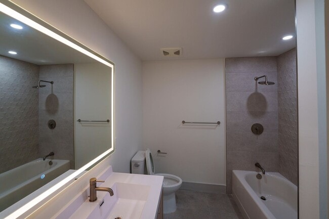 Interior Photo - Gardens Residences