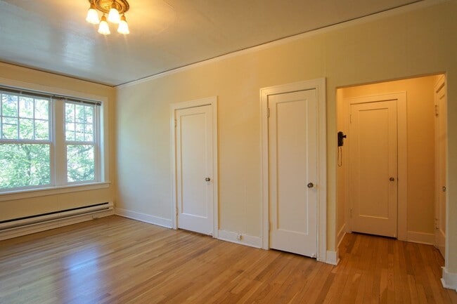 Building Photo - 1034 NW 21st Ave