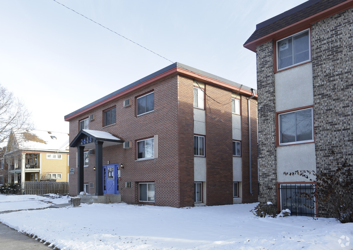 Foto del edificio - 2633 Pleasant Ave