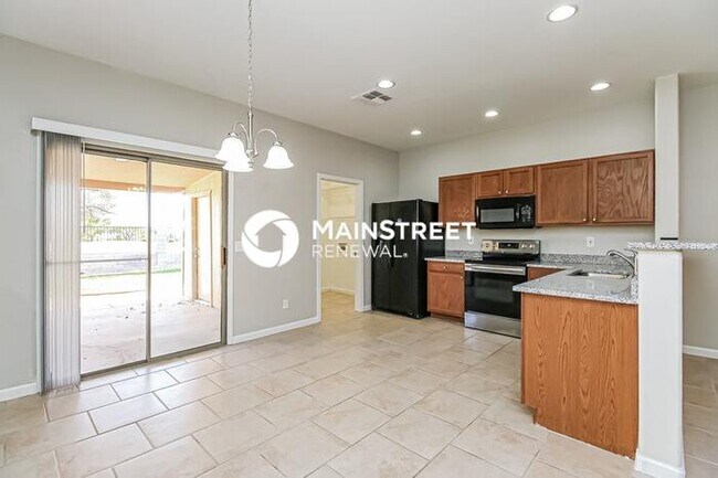 Building Photo - 3 Bedroom Pet-Friendly Home in SAN TAN VAL...