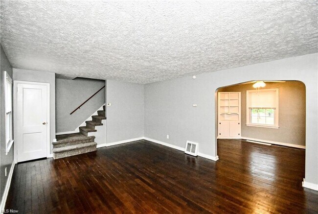 Foto del edificio - 1699 Sunset Ave