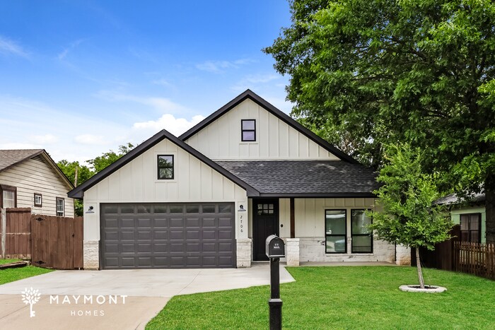 Foto principal - 2706 NW Loraine St