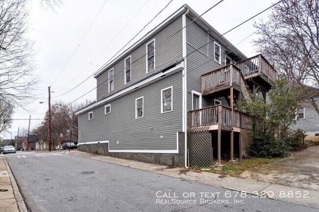 Building Photo - 228 Powell St SE