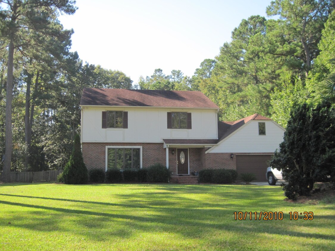 Primary Photo - 2801 E Fairway Rd