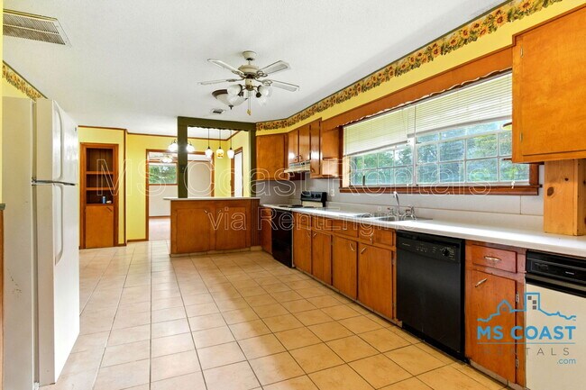 Foto del edificio - 13001 Old Fort Bayou Rd