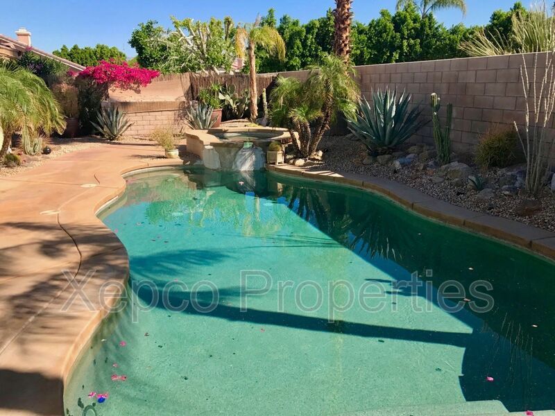 Primary Photo - 37800 Hollister Dr