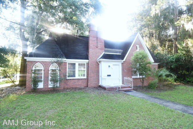 Building Photo - 3 br, 2 bath House - 505 SW 10th Street
