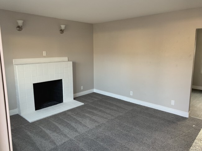 Building Photo - 4564 East Tulare Avenue