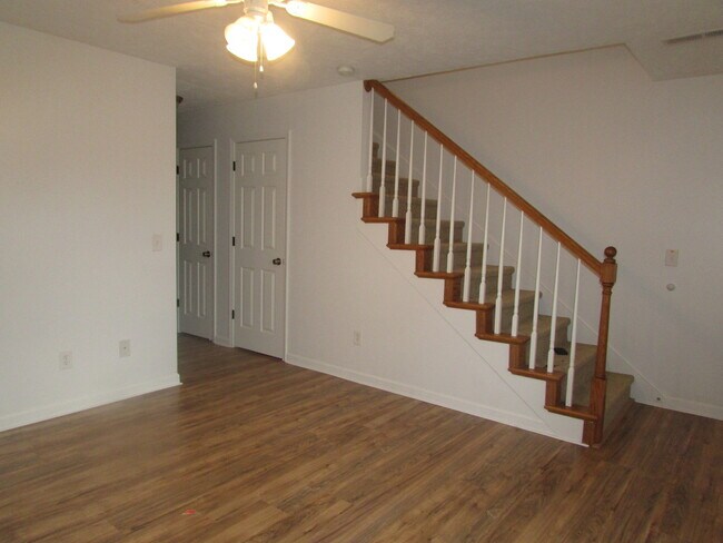 Foto del edificio - Murfreesboro Duplex - Prime Location Near ...