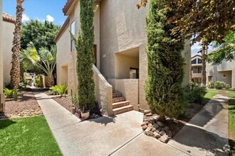 Building Photo - 10301 N 70th St