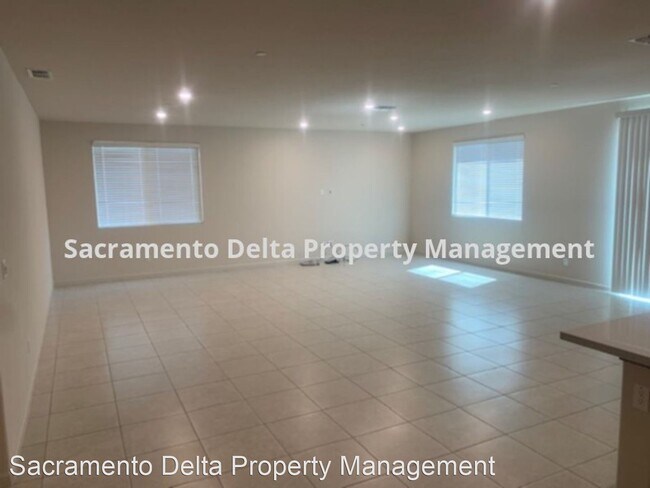 Foto del edificio - 4 br, 3 bath House - 5096 Rocky Mountain Way