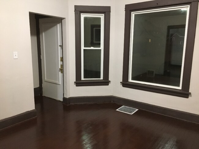 Foto del edificio - 6038 25th Ave