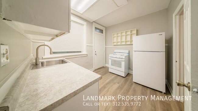 Foto del edificio - 2132 W Haddon-Unit 1