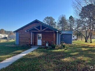 Building Photo - 256 Hoots Dr