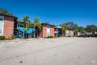 Building Photo - 211 S Lake Silver Dr