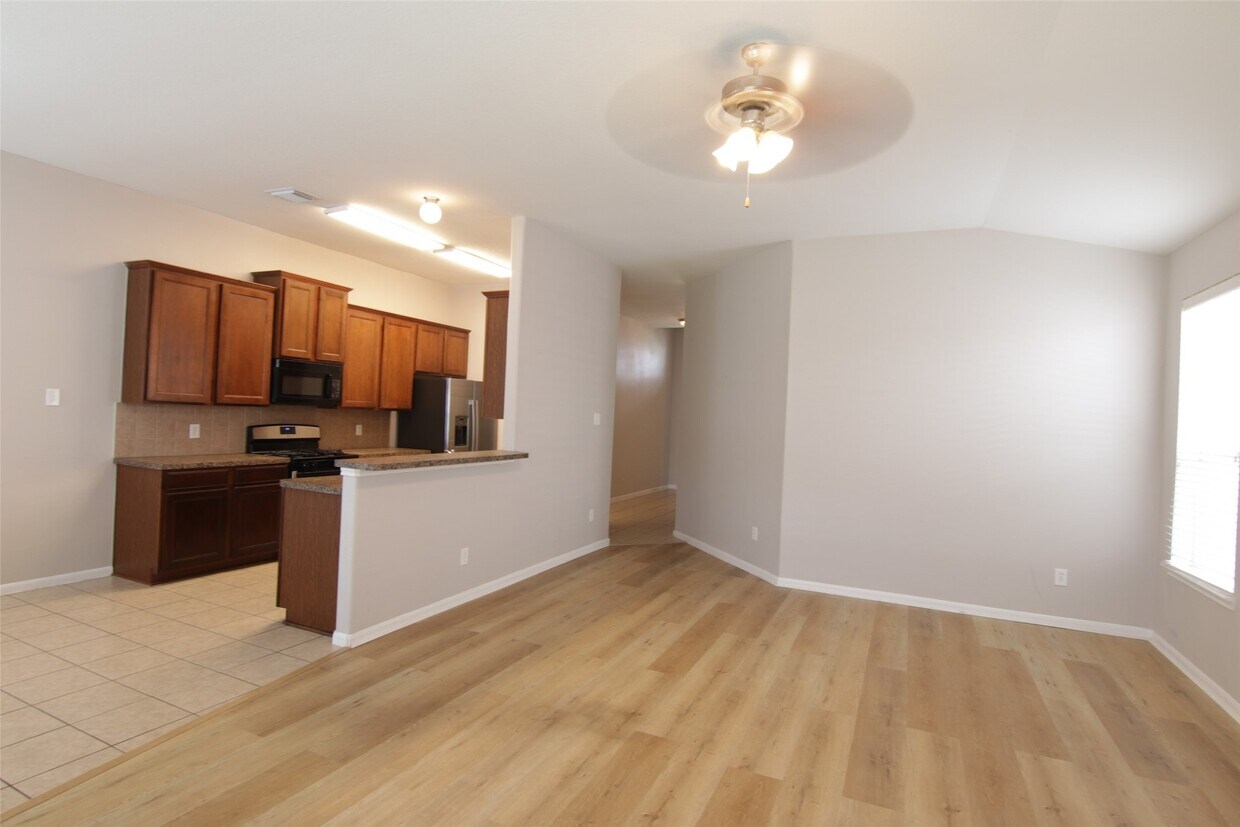 Foto del edificio - 2635 Jade Forest Ln