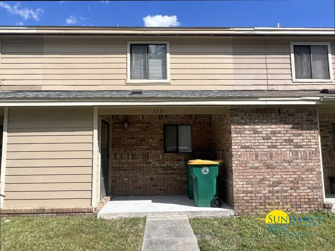 Primary Photo - Charming 2 Bedroom Home in Fort Walton Bea...