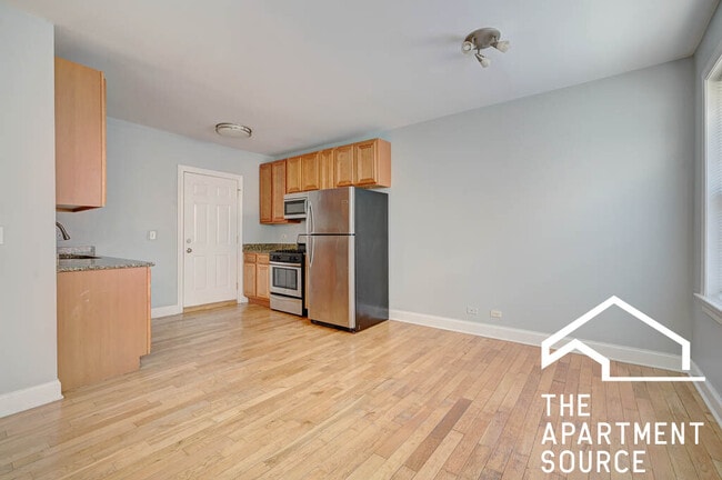 Building Photo - 4542 W George St