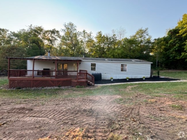 Building Photo - 136 Slippery Holw Rd