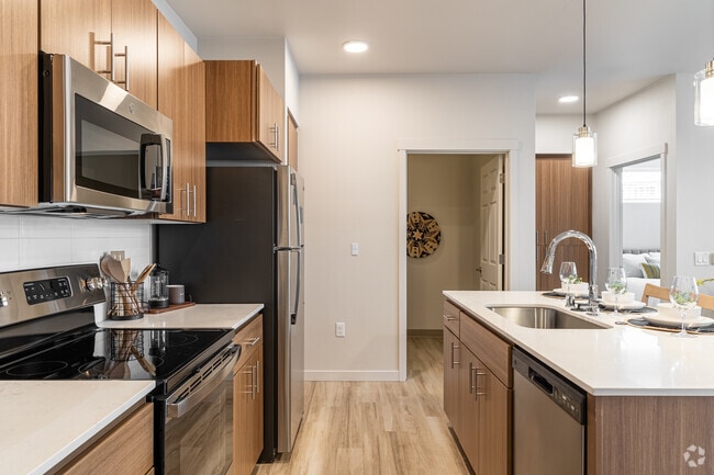 2BR, 2BA - 1084SF - Meritum Evergreen