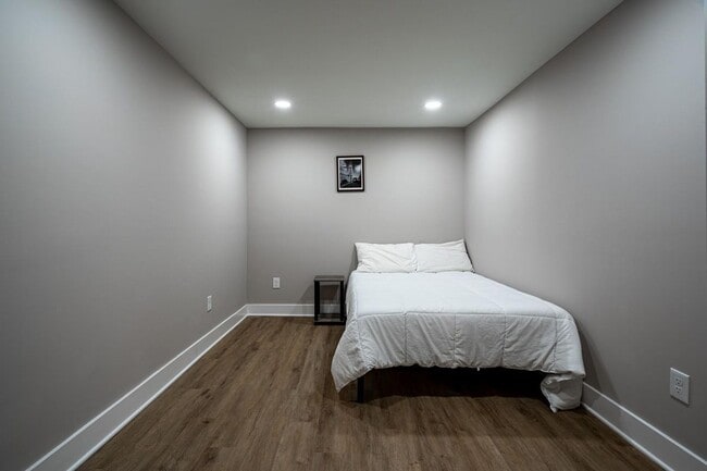 Building Photo - 375 Dollar Mill Rd SW